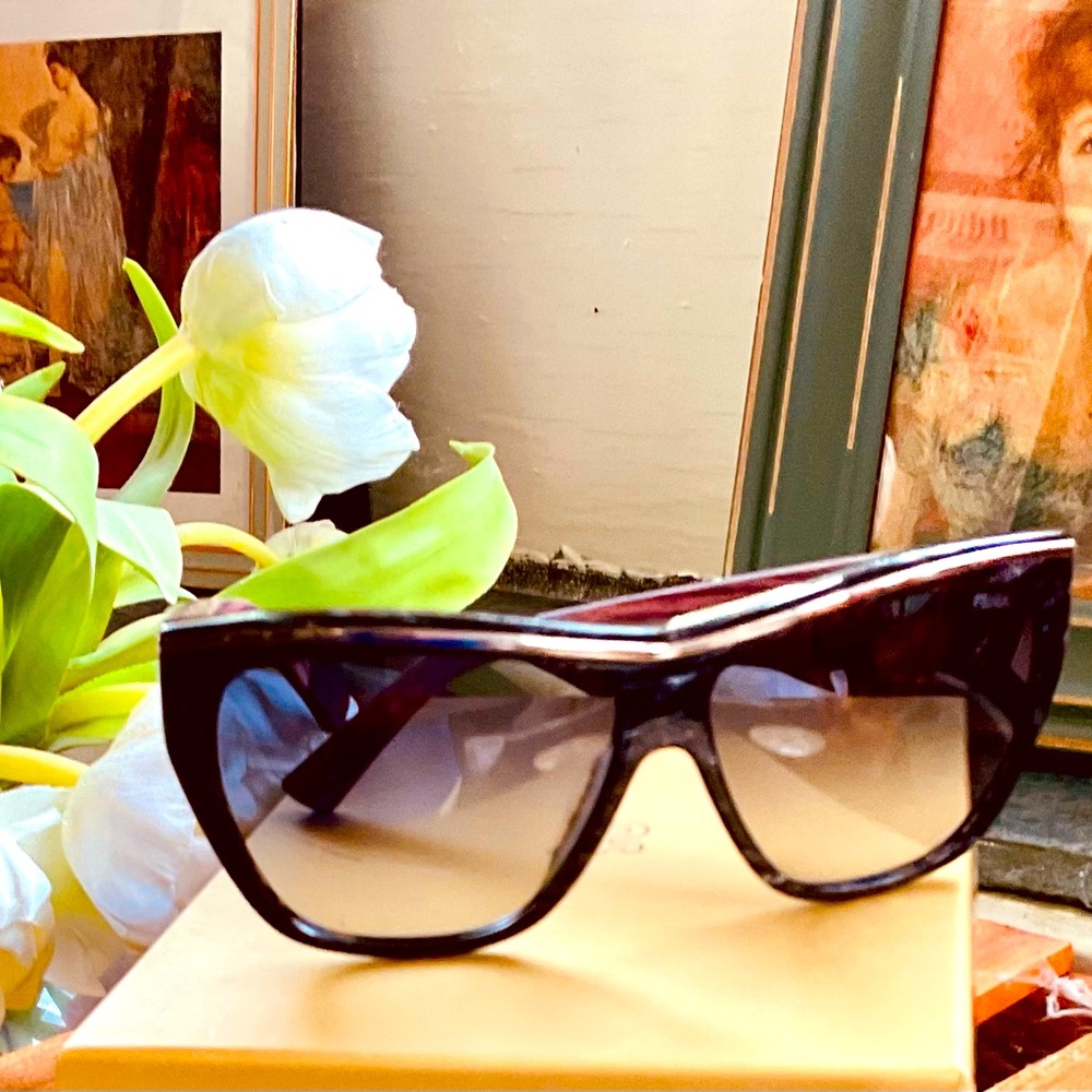 FENDI UNIQUE SUNGLASSES - Picture 8 of 16
